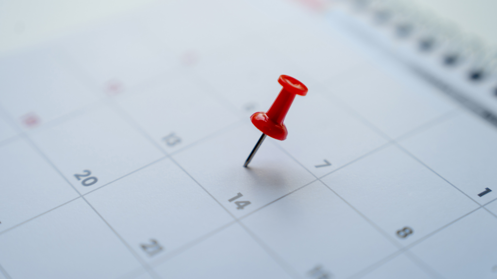 Red pin in 14th day on calendar